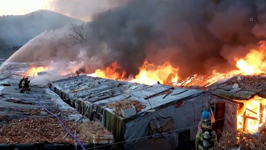 Cháy dữ dội tại khu ổ chuột ở Seoul (Hàn Quốc)